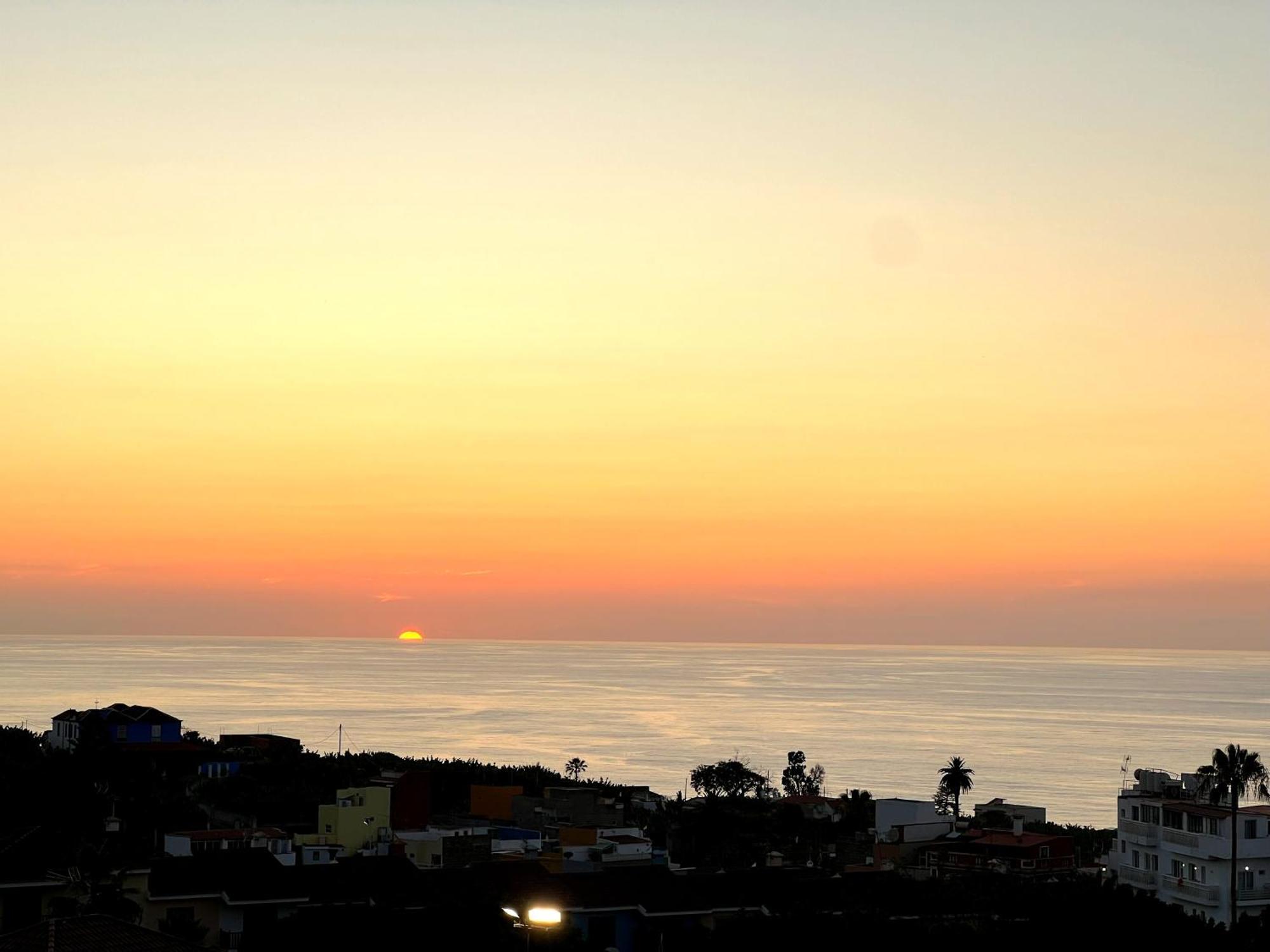 Lujoso Apartamento Completo, Piscina, Terraza Con Vistas Al Teide Puerto de la Cruz  Bagian luar foto